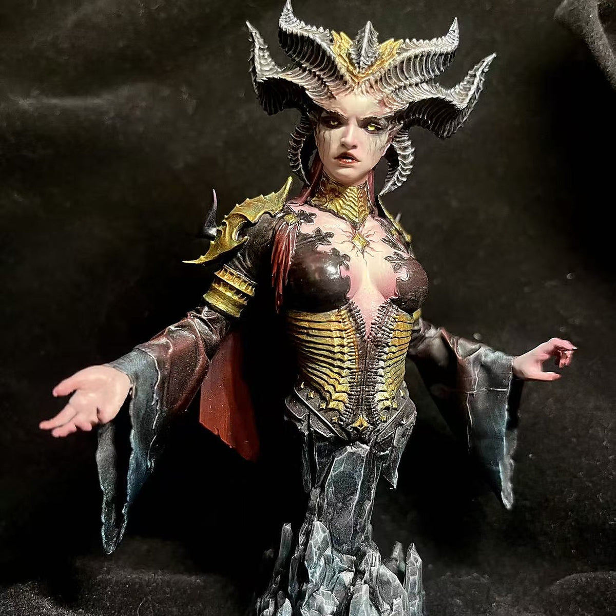 Horned Abyss Queen - Hand-Painted Resin Collector Statue