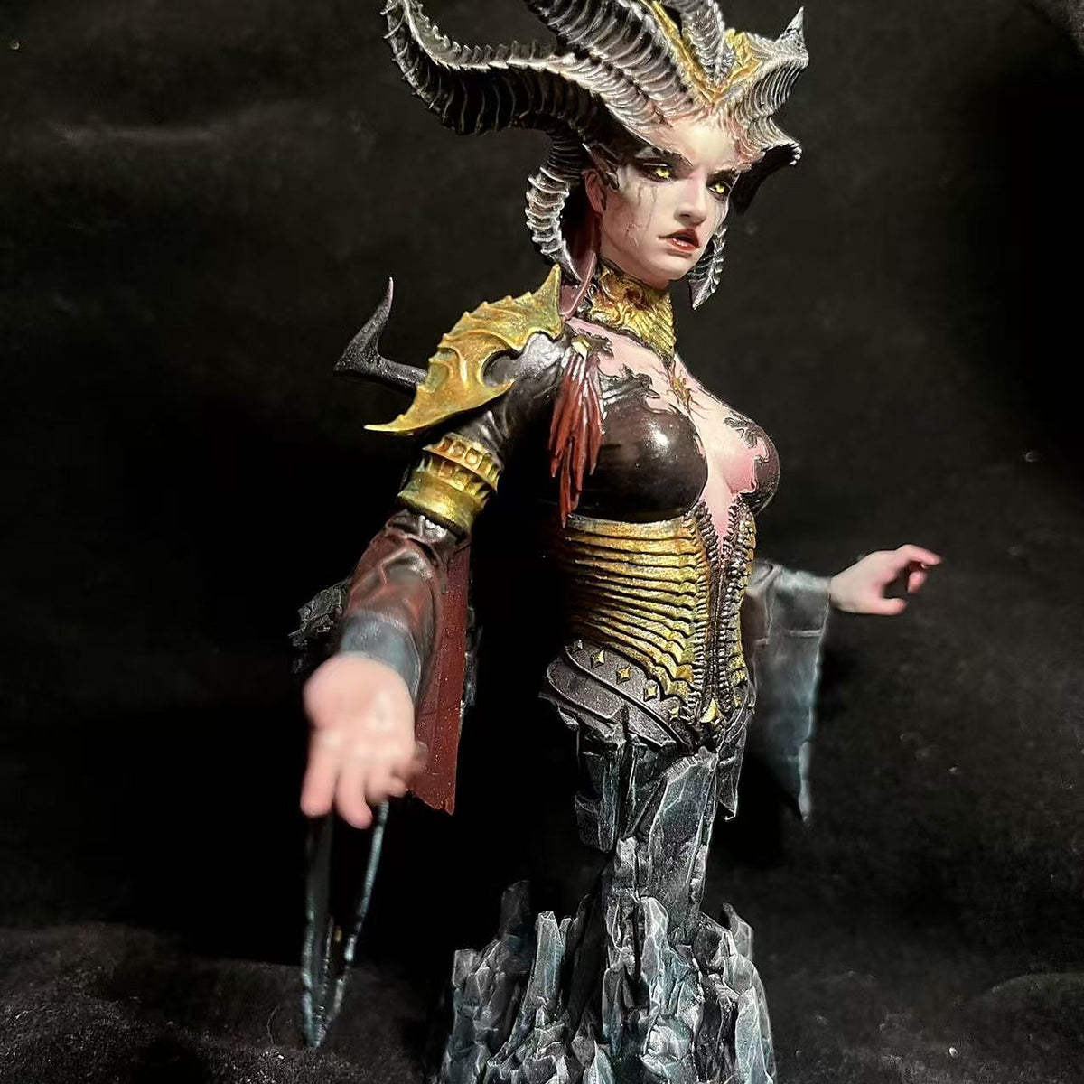 Horned Abyss Queen - Hand-Painted Resin Collector Statue