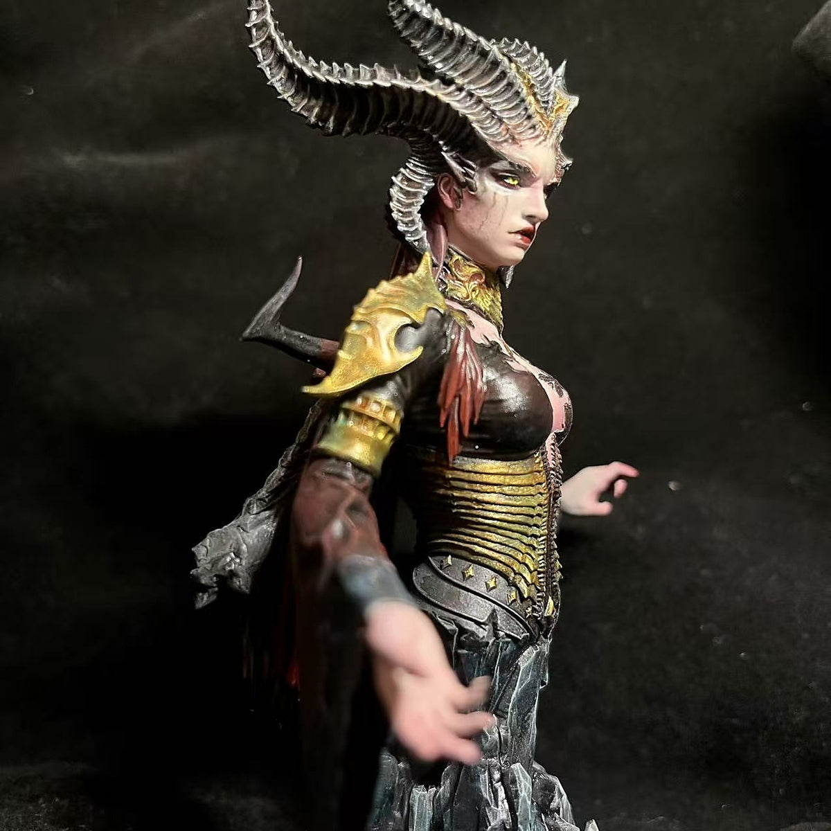 Horned Abyss Queen - Hand-Painted Resin Collector Statue